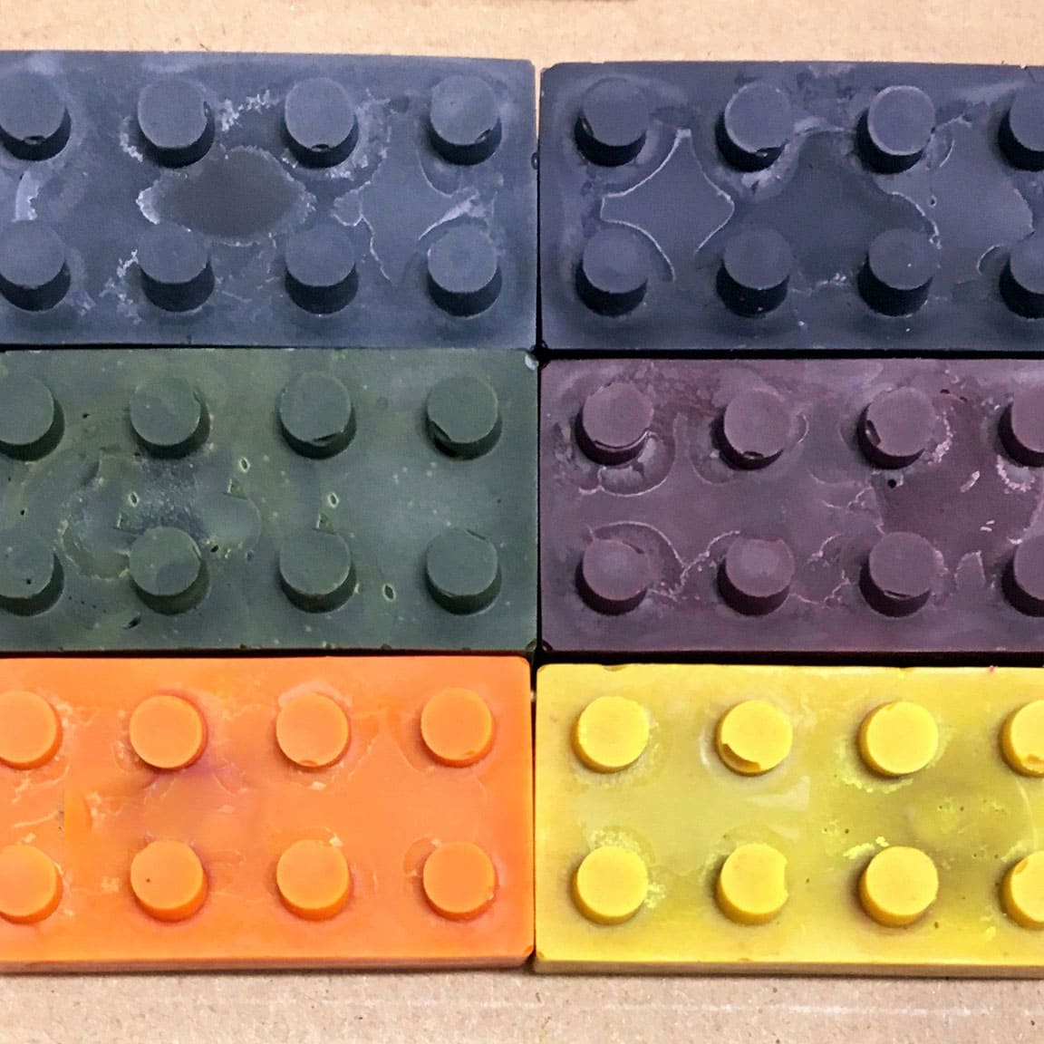 6 Lego Bricks